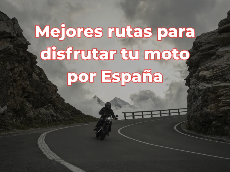 moto circulando por puerto de montaña